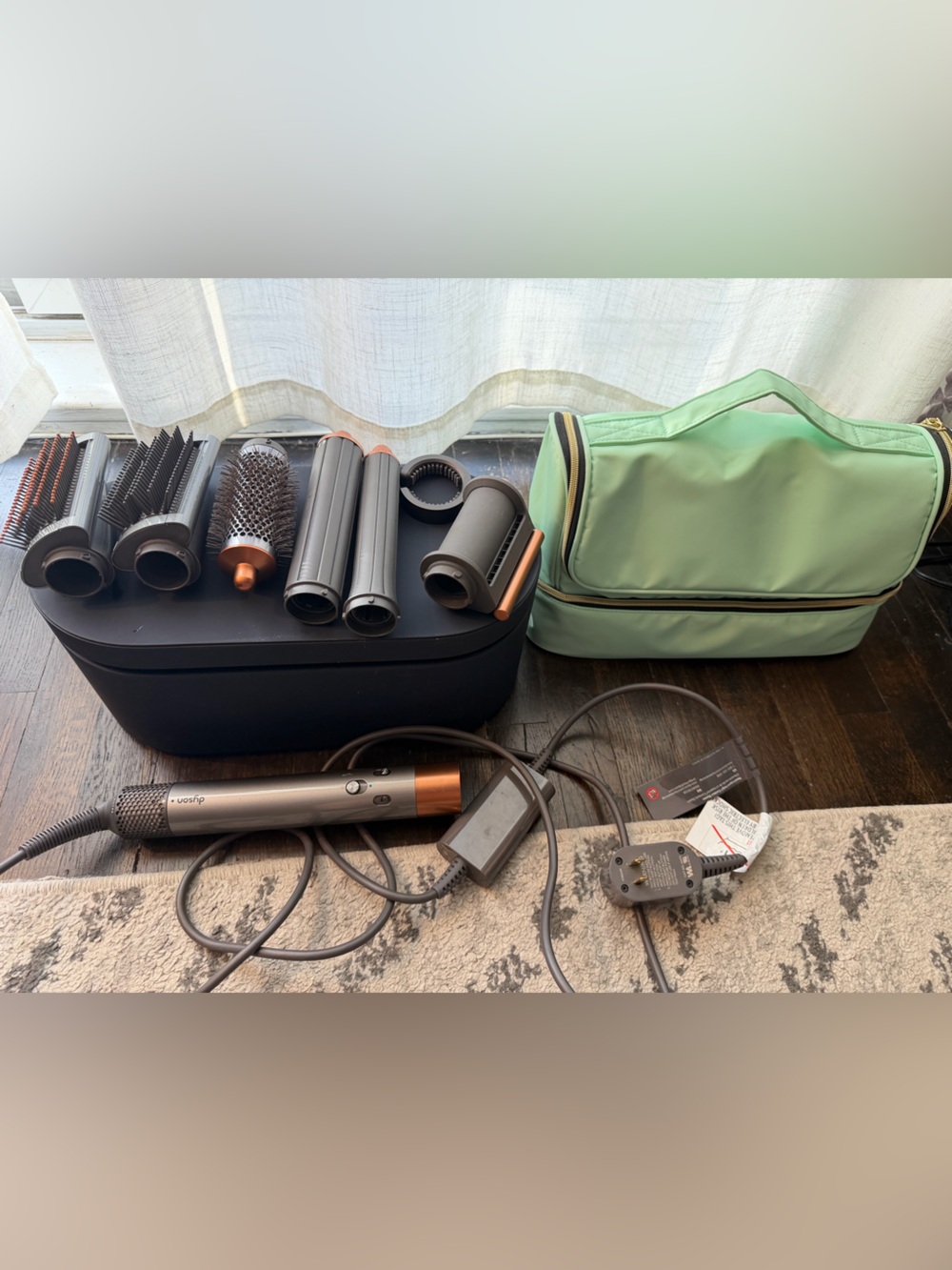 Dyson Airwrap Complete Set in Black and Copper with Green Travel Bag